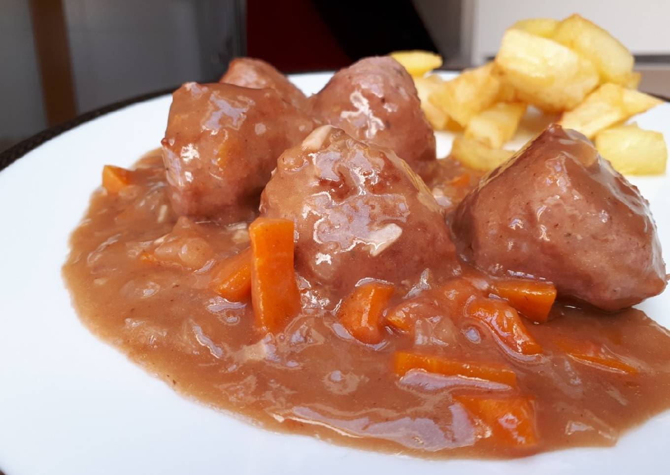 Albóndigas en salsa