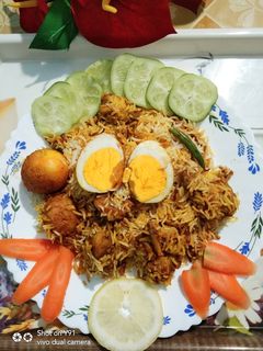 ডাক এগ এণ্ড চিকেন বিরিয়ানি (Duck egg and chicken biriyani recipe in Bengali) রেসিপির প্রধান ছবি