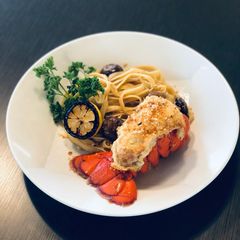 A picture of Lobster Tail Francaise.