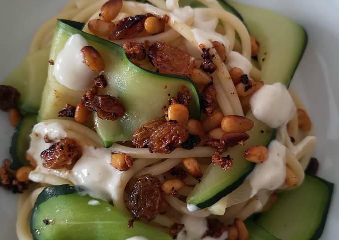 Spaghettis aux tagiatelles de courgette