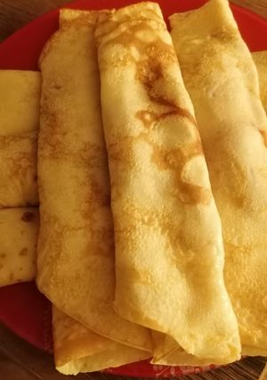O poză a rețetei Clătite cu dulceață de căpșuni.