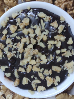 வால்நட் சாக்லேட் ப்பட்ஜ் (Walnut chocolate fudge recipe in tamil) செய்முறை முக்கிய புகைப்படம்
