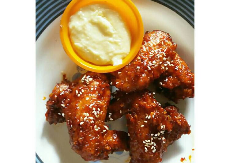 Chicken wings with cheese