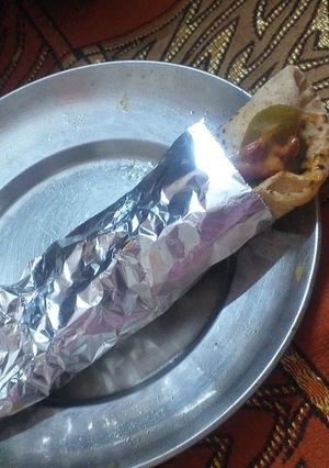 स्वादिष्ट और पौष्टिक चपाती रोल रेसिपी मुख्य फोटो