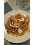 Linguine con gamberoni, burrata e pistacchi