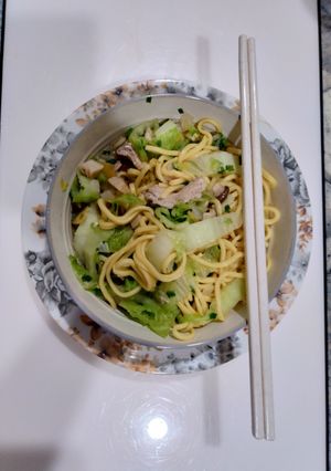 A picture of Noodle Soup a.k.a Mee Soup.
