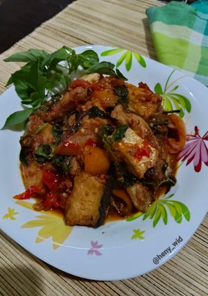 Foto resep Sambelan Ikan Asap Daun Kemangi
