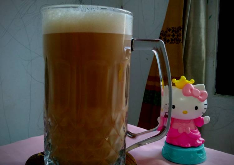 Bagaimana Menyiapkan Teh Tarik yang Menggugah Selera