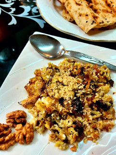 عکسی از دستور املت خرما و گردو