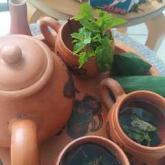 A picture of Teh tubruk daun mint (Sintren Nyapu Tang Mint).
