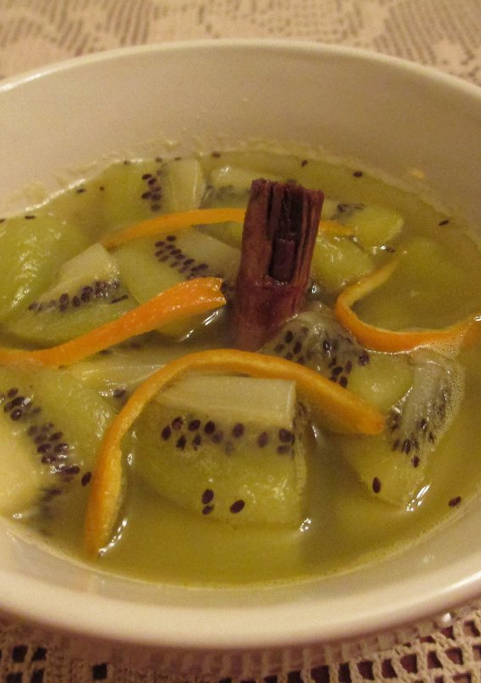 Una foto de Compota fría de kiwis