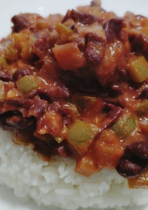 A picture of Beans on rice.