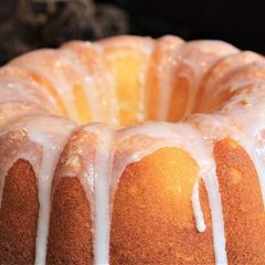 A picture of 7up Bundt Bake.