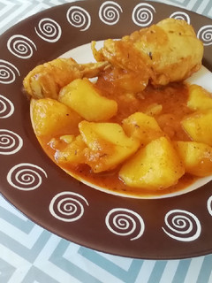 Una foto de Pollo a la cazuela