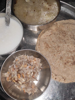 व्रत की थाली (vrat ki thali recipe in Hindi) रेसिपी मुख्य फोटो