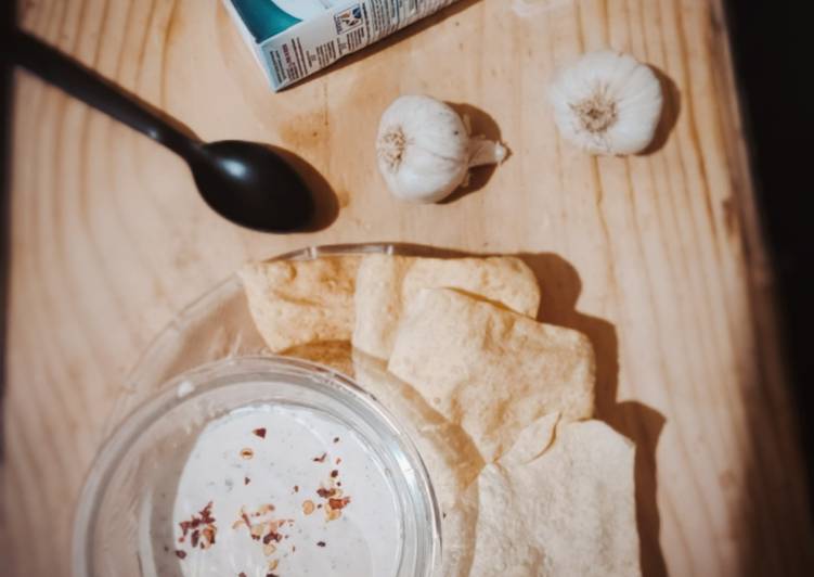 Steps to Make Super Quick Homemade Creamy Garlic Dip