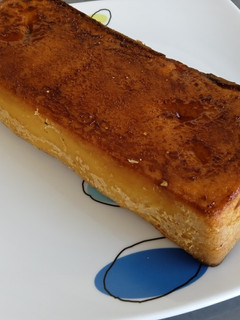 Una foto de Bizcoflan de manzana