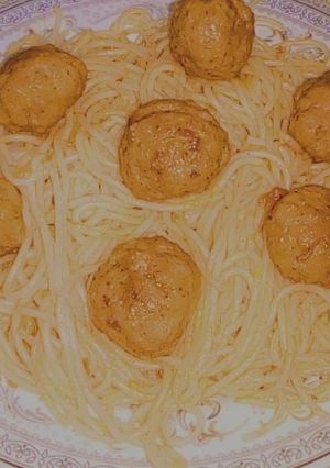 A picture of Beef ball spaghetti.