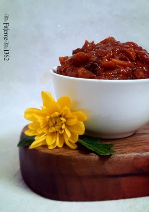 A picture of Persian Khamse Angoor (Khamse Pateh) – Sugar-Free Grape Preserve.