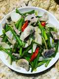 Dồi trường xào bông hành 🧅🌶️