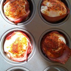 A picture of Ham & Egg Cups.