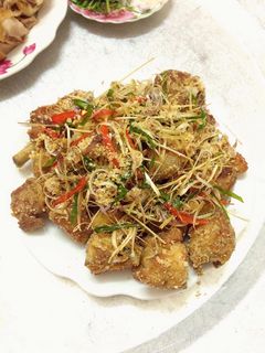 Hình của món Gà rang muối.