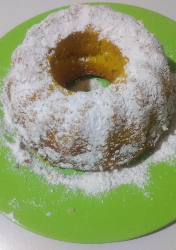 Una foto de Bizcocho de naranja (con cobertura o sin cobertura de chocolate)
