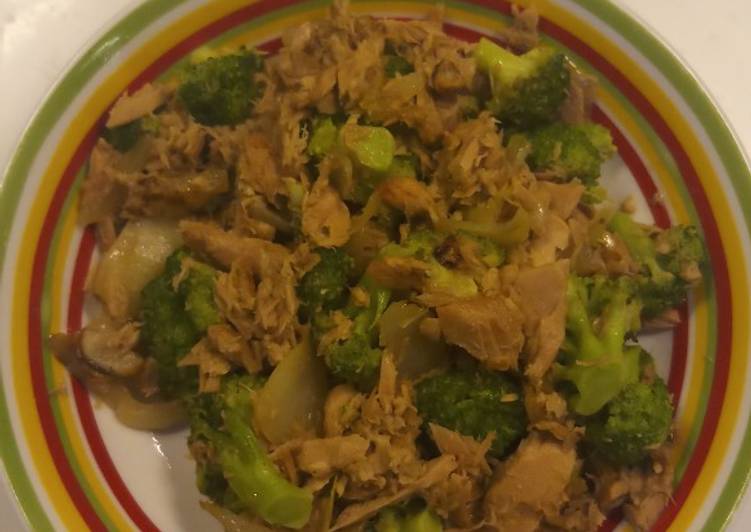 Resep Tumis tuna brokoli (menu diet) yang Menggugah Selera