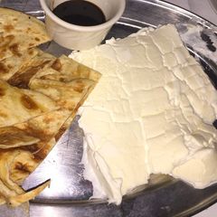 A picture of Qemar Iraqi creamy sweet custard.