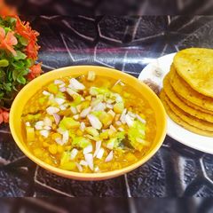 Dal Pakwan A picture of Dal Pakwan.