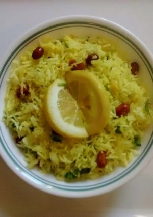 A picture of Lemon rice.