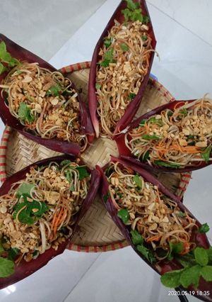 Hình của món Nộm hoa chuối.