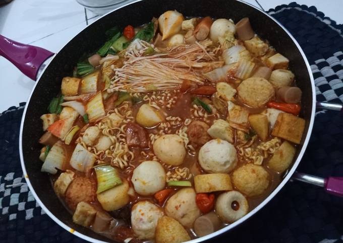 Steamboat Tomyam (sukiyaki)