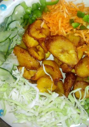 A picture of Fried plantain salad.