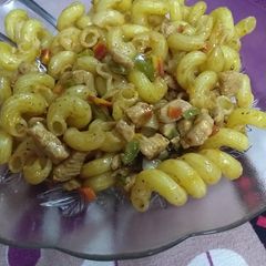 A picture of Chicken and Vegetable Pasta.