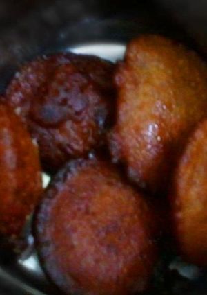 A picture of Sweet Appam (unniappam/nei appam).