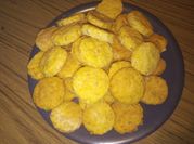 Una foto de crackers de orégano