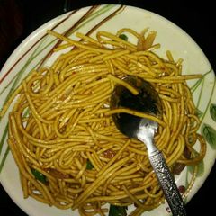 A picture of Noodles.