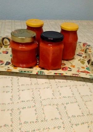 Foto principal de Salsa con tomates de la huerta