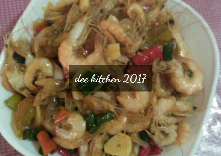 Resep Tumis udang cabe hijau yang Enak