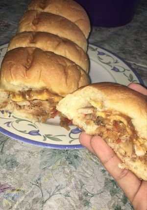 Foto resep Roti gembong ayam geprek BBQ