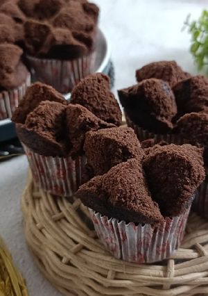 Foto resep Bolu Kukus Coklat Mekar Triple Chocolates