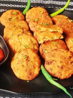 तुवर /लिलवा ढेबरा (tuwar /lilva debra recipe in marathi) रेसिपी चे मुख्य फोटो 