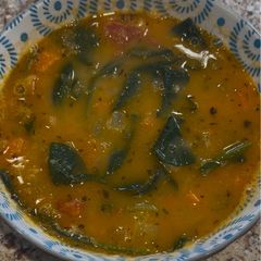 A picture of Tuscan White Bean Soup.
