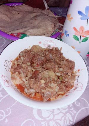 A picture of Gobhi Aaloo Gosht.
