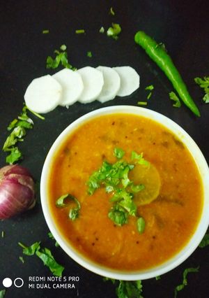 A picture of Mullangi sambar.
