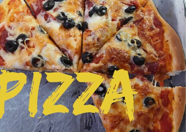 Resep Crunchy Pepperoni Pizza 🍕 yang Enak
