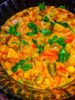 சவுத் இந்தியன் ஹெல்தி வெஜ் கிரேவி(south indian healthy veg gravy recipe in tamil) செய்முறை முக்கிய புகைப்படம்