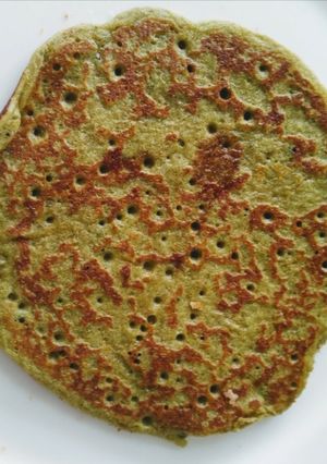 Una foto de Tortitas de leche de coco y té matcha