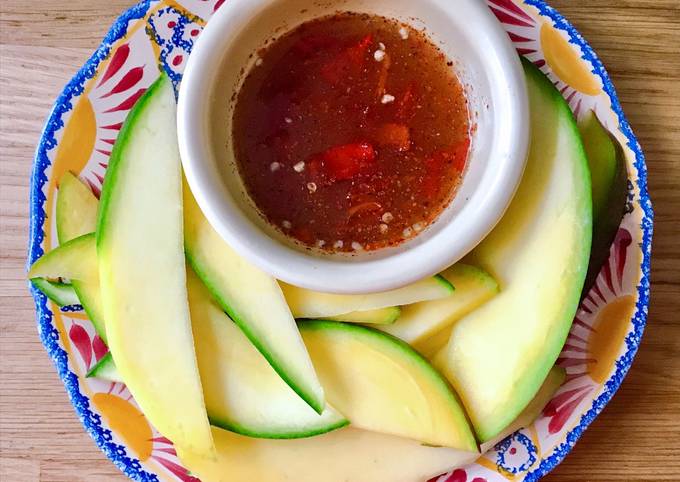 2 cách làm nước sốt chấm xoài thần thánh – mango dipping sauce